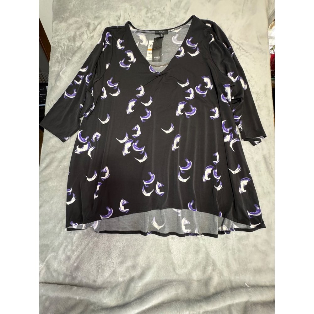 Alfani Womens Plus Size 4X V-Neck Black Blouse With Purple & White Abstract Prin